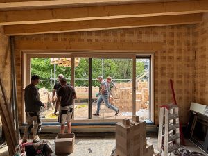 Aufstockung in Dresden mit modularem Massivholzsystem von TRIQBRIQ